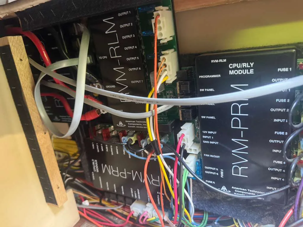 RV electrical panel repair and diagnosis in Hobe Sound, Florida